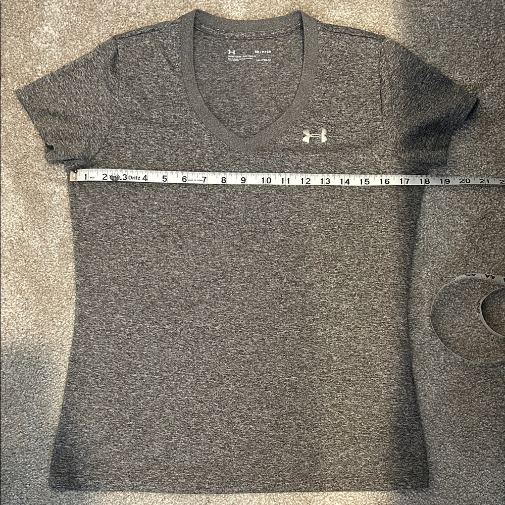 Under Armour Women's Heather Gray V-Neck Tee